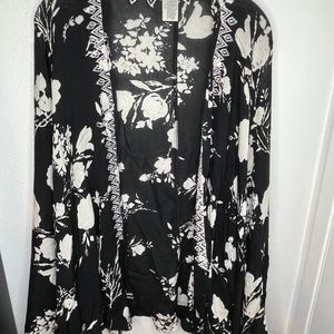 Lucky Brand kimono style top - OS